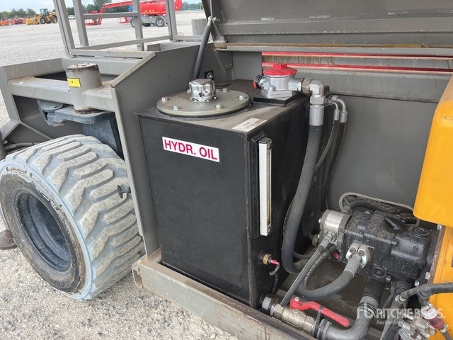 2017 Holland Lift HL220 D25 Piattaforma aerea verticale - Plataforma de Tijera/ Plataforma de tesoura: foto 5 2017 Holland Lift HL220 D25 Piattaforma aerea verticale - Plataforma de Tijera/ Plataforma de tesoura: foto 5