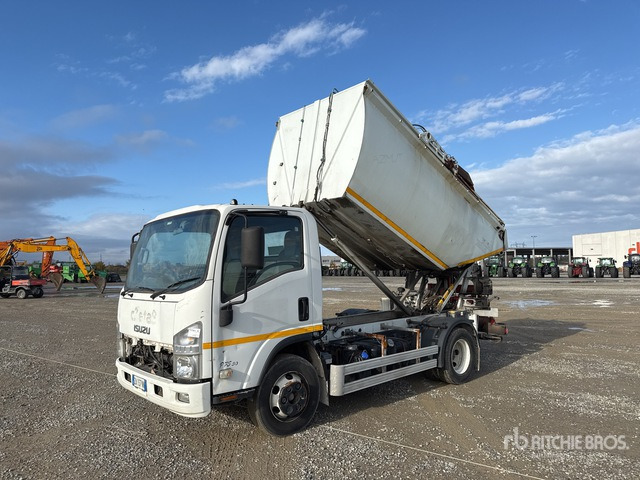 2017 Isuzu NPR 75 Rear Loader Waste Collection Truck - Caminhão de lixo: foto 1 2017 Isuzu NPR 75 Rear Loader Waste Collection Truck - Caminhão de lixo: foto 1
