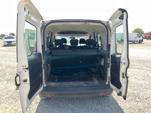 2018 Fiat Doblo COMBI 1.3 MJT 16V SX N1 Van Truck - Furgão: foto 5 2018 Fiat Doblo COMBI 1.3 MJT 16V SX N1 Van Truck - Furgão: foto 5