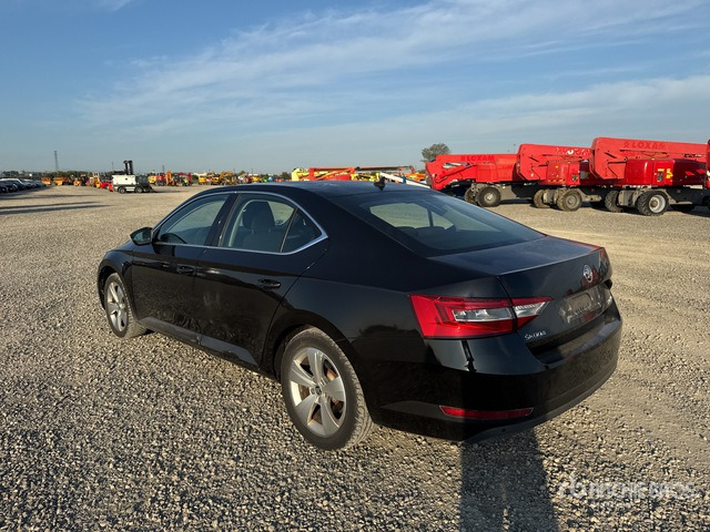 2018 Skoda Superb Autovettura - Automóvel: foto 4 2018 Skoda Superb Autovettura - Automóvel: foto 4