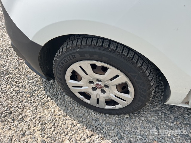 2019 Fiat Doblo Cargo Autocarro furgonato - Furgão compacto: foto 5 2019 Fiat Doblo Cargo Autocarro furgonato - Furgão compacto: foto 5