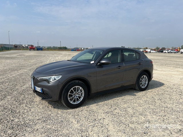 2020 Alfa Romeo Stelvio 2.2 TD 190CV AT8 Q4 BUSINESS SUV - SUV: foto 1 2020 Alfa Romeo Stelvio 2.2 TD 190CV AT8 Q4 BUSINESS SUV - SUV: foto 1