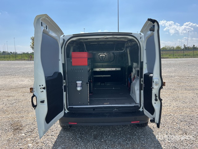 2020 Fiat Doblo CARGO MAXI 1.6 MJET 120CV LOUNGE Van Truck - Furgão compacto: foto 4 2020 Fiat Doblo CARGO MAXI 1.6 MJET 120CV LOUNGE Van Truck - Furgão compacto: foto 4