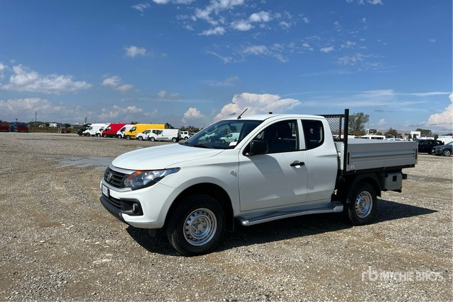 2020 Fiat Fullback 4x4 Extended Cab 2.4 154CV SX 4X4 Flatbed Truck - Carrinha de caixa aberta: foto 3 2020 Fiat Fullback 4x4 Extended Cab 2.4 154CV SX 4X4 Flatbed Truck - Carrinha de caixa aberta: foto 3