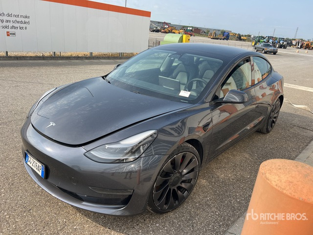 2021 Tesla Model 3 3 PERFORMANCE DUAL MOTOR 4WD Automobile - Automóvel: foto 2 2021 Tesla Model 3 3 PERFORMANCE DUAL MOTOR 4WD Automobile - Automóvel: foto 2