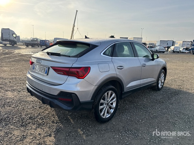 2022 Audi Q3 SPORTBACK 45 TFSI E S TRONIC BU ... SUV - SUV: foto 3 2022 Audi Q3 SPORTBACK 45 TFSI E S TRONIC BU ... SUV - SUV: foto 3