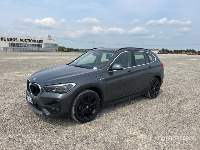 2022 BMW X1 Hybrid xDrive 25e Automobile - Automóvel: foto 2 2022 BMW X1 Hybrid xDrive 25e Automobile - Automóvel: foto 2