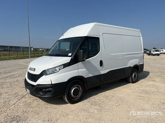 2022 Iveco Daily 35S14NV 3520 H2 BLUE P Van Truck - Furgão: foto 2 2022 Iveco Daily 35S14NV 3520 H2 BLUE P Van Truck - Furgão: foto 2