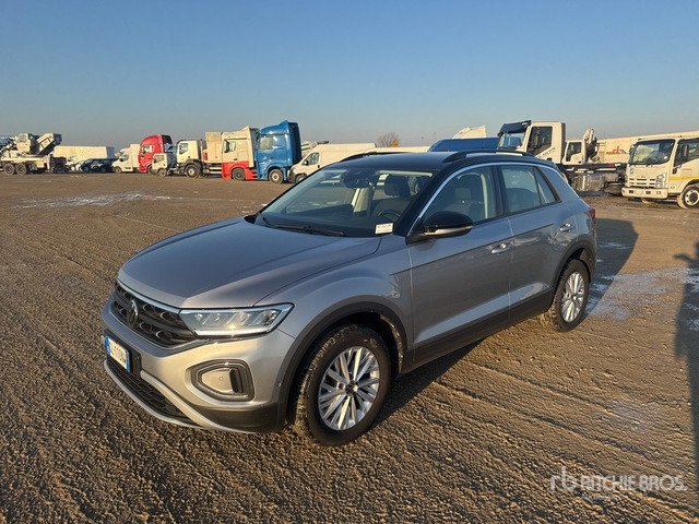 2023 Volkswagen T-Roc 2.0 TDI Life 85KW/116CV SUV - SUV: foto 1 2023 Volkswagen T-Roc 2.0 TDI Life 85KW/116CV SUV - SUV: foto 1