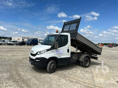 IVECO 35C13 - Camião basculante: foto 1 IVECO 35C13 - Camião basculante: foto 1
