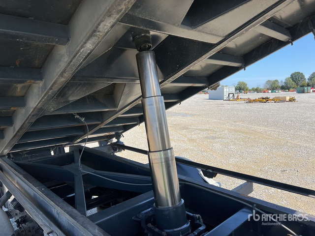 Iveco Eurocargo 140E18 Autocarro ribaltabile - Camião basculante: foto 4 Iveco Eurocargo 140E18 Autocarro ribaltabile - Camião basculante: foto 4