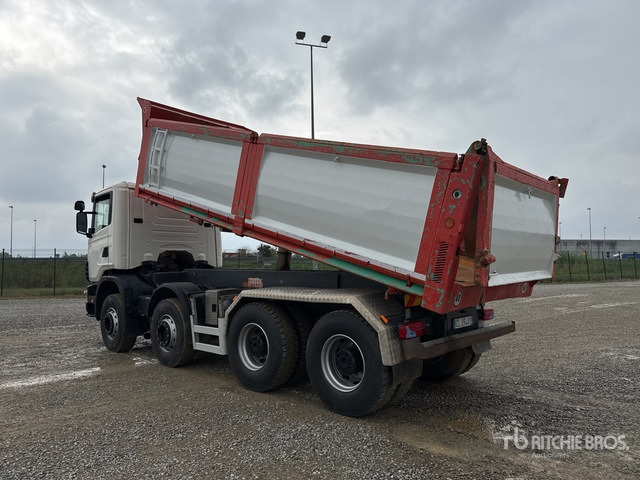 Scania 124C470 Tri/A Dump Truck - Camião basculante: foto 4 Scania 124C470 Tri/A Dump Truck - Camião basculante: foto 4