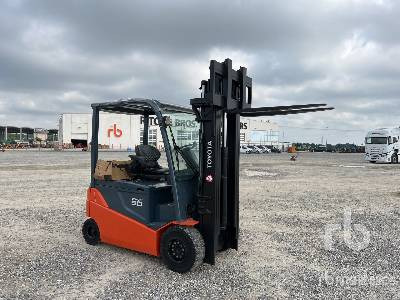 TOYOTA 8FBMT30 3000 kg - Empilhador elétrico: foto 4 TOYOTA 8FBMT30 3000 kg - Empilhador elétrico: foto 4