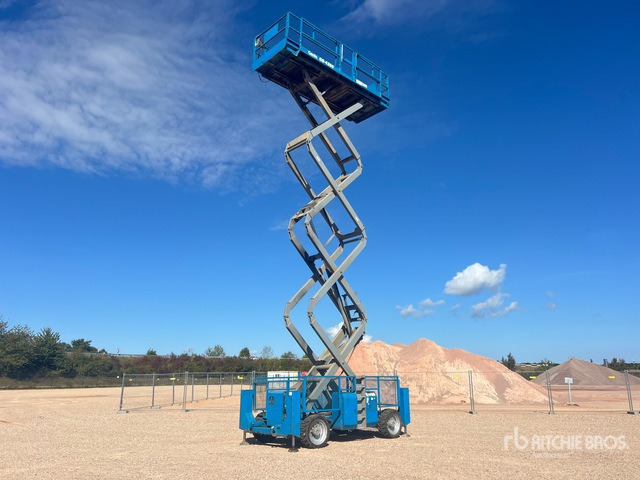 2001 Genie GS4390 4x4 Nacelle Ciseaux Scissor Lift - Plataforma de Tijera/ Plataforma de tesoura: foto 3 2001 Genie GS4390 4x4 Nacelle Ciseaux Scissor Lift - Plataforma de Tijera/ Plataforma de tesoura: foto 3
