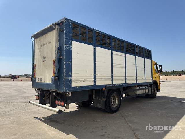 2003 Volvo FM12 420 4x2 Camion Betaillere Livestock Truck - Camião transporte de gado: foto 3 2003 Volvo FM12 420 4x2 Camion Betaillere Livestock Truck - Camião transporte de gado: foto 3