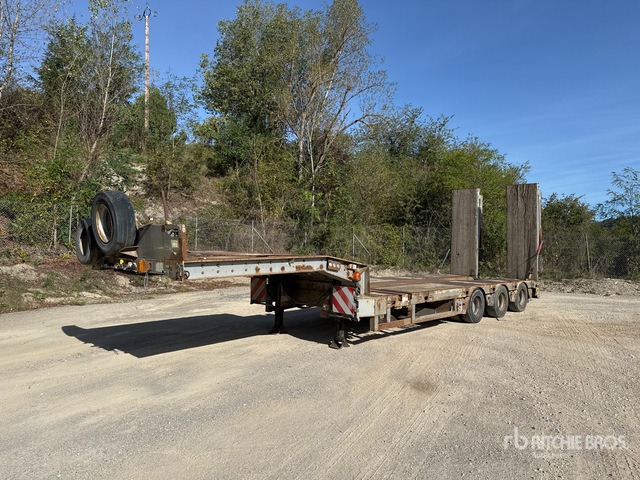 2007 Faymonville Multimax Tri/A Semi-Remorque Porte-Engin ... Lowboy Trailer - Semi-reboque baixa: foto 2 2007 Faymonville Multimax Tri/A Semi-Remorque Porte-Engin ... Lowboy Trailer - Semi-reboque baixa: foto 2