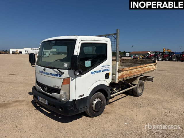 2008 Nissan Cabstar 35.13 Camion Benne (Inoperable) Dump Truck: Light Duty - Camião basculante: foto 2 2008 Nissan Cabstar 35.13 Camion Benne (Inoperable) Dump Truck: Light Duty - Camião basculante: foto 2