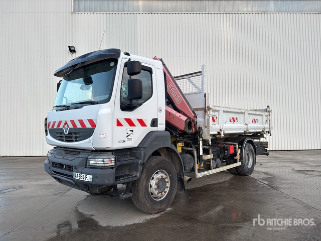 2009 Renault Kerax 370DXi 2009 Fassi F130A23 5430 kg on 4 ... Dump Truck with Crane - Camião basculante: foto 1 2009 Renault Kerax 370DXi 2009 Fassi F130A23 5430 kg on 4 ... Dump Truck with Crane - Camião basculante: foto 1
