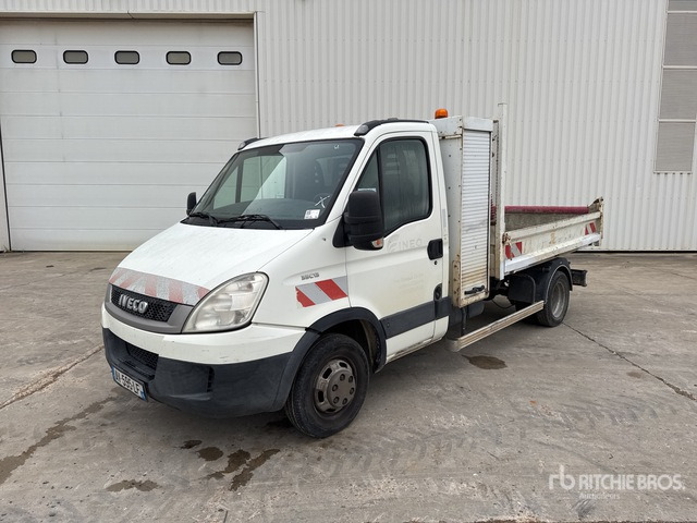 2010 Iveco 35C13 Camion Benne Dump Truck: Light Duty - Carrinha basculante: foto 1 2010 Iveco 35C13 Camion Benne Dump Truck: Light Duty - Carrinha basculante: foto 1
