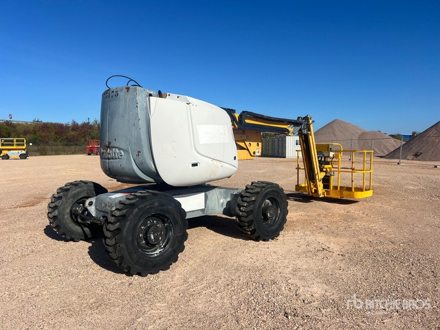 2011 Haulotte HA16SPX 4WD Nacelle Articulee Articulating Boom Lift - Plataforma articulada: foto 2 2011 Haulotte HA16SPX 4WD Nacelle Articulee Articulating Boom Lift - Plataforma articulada: foto 2
