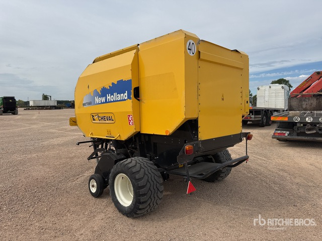 2011 New Holland BR7060 Presse A Balles Rondes Round Baler - Enfardadeira de fardos redondos: foto 3 2011 New Holland BR7060 Presse A Balles Rondes Round Baler - Enfardadeira de fardos redondos: foto 3