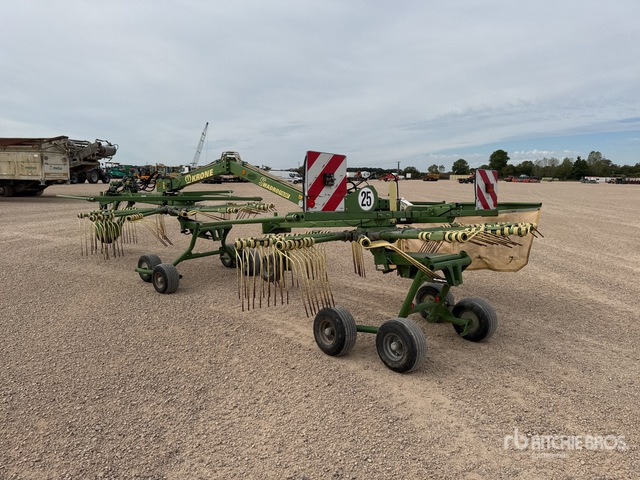 2012 Krone Swadro 710/26T 7.10 m 2 Rotor Andaineur Hay Rake - Ancinho enleirador: foto 3 2012 Krone Swadro 710/26T 7.10 m 2 Rotor Andaineur Hay Rake - Ancinho enleirador: foto 3