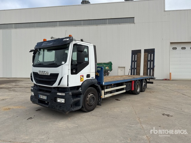2013 Iveco 6x2 Camion Plateau Flatbed Truck - Camião transporte de veículos: foto 1 2013 Iveco 6x2 Camion Plateau Flatbed Truck - Camião transporte de veículos: foto 1