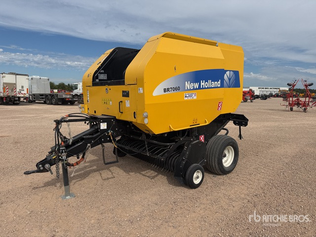 2013 New Holland BR7060 Presse A Balles Rondes Round Baler - Enfardadeira de fardos redondos: foto 2 2013 New Holland BR7060 Presse A Balles Rondes Round Baler - Enfardadeira de fardos redondos: foto 2