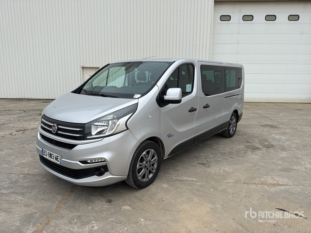 2016 Fiat Talento 125 Ecojet Mini Bus 9 Places Passenger Van - Minibus, Furgão de passageiros: foto 2 2016 Fiat Talento 125 Ecojet Mini Bus 9 Places Passenger Van - Minibus, Furgão de passageiros: foto 2