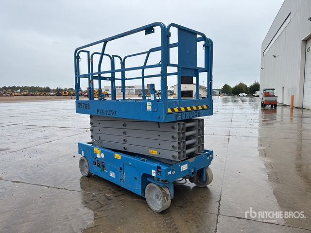 2019 Genie GS3246 Electric Nacelle Ciseau Electri ... Scissor Lift - Plataforma de Tijera/ Plataforma de tesoura: foto 4 2019 Genie GS3246 Electric Nacelle Ciseau Electri ... Scissor Lift - Plataforma de Tijera/ Plataforma de tesoura: foto 4