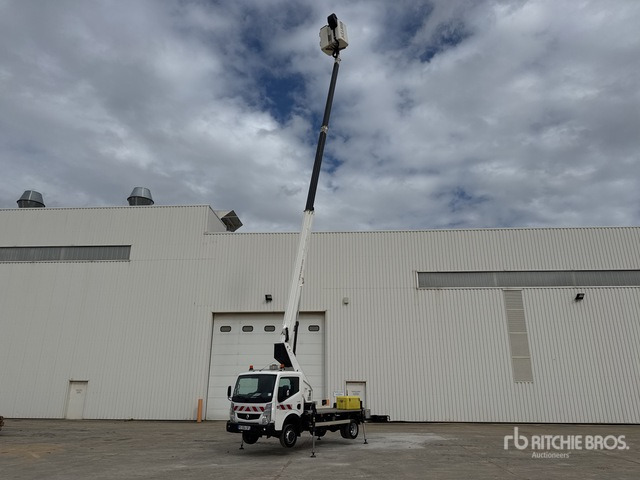 2019 Renault Maxity DTI 130 2019 Klubb VT60NE 17 m on Camio ... Bucket Truck - Caminhão com plataforma aérea: foto 3 2019 Renault Maxity DTI 130 2019 Klubb VT60NE 17 m on Camio ... Bucket Truck - Caminhão com plataforma aérea: foto 3