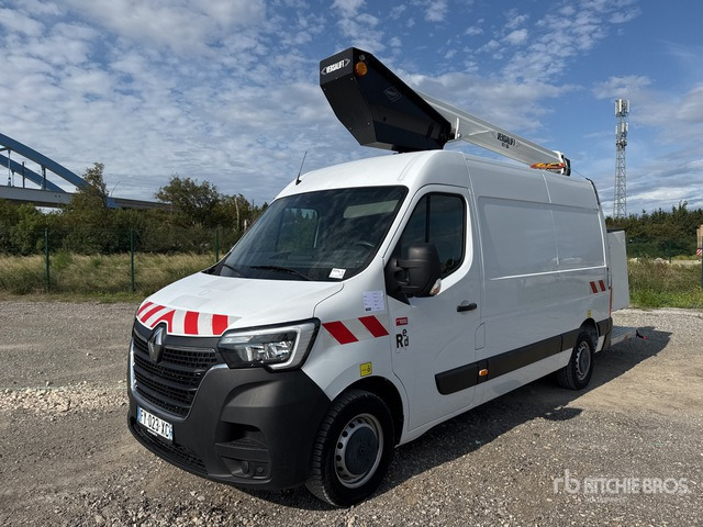 2021 Renault Master 145 DXI 2021 Versalift VTL 135 13 m on ... Bucket Truck - Caminhão com plataforma aérea: foto 1 2021 Renault Master 145 DXI 2021 Versalift VTL 135 13 m on ... Bucket Truck - Caminhão com plataforma aérea: foto 1