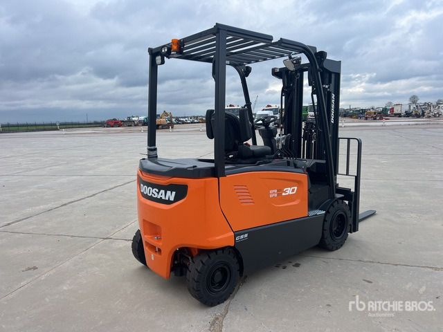 2023 Doosan B30X-7 PLUS 3000 kg Chariot Elevateur Elect ... Electric Forklift - Empilhador elétrico: foto 3 2023 Doosan B30X-7 PLUS 3000 kg Chariot Elevateur Elect ... Electric Forklift - Empilhador elétrico: foto 3