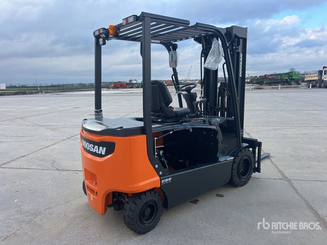 2023 Doosan B35X-7 PLUS 3500 kg Chariot Elevateur Elect ... Electric Forklift - Empilhador elétrico: foto 3 2023 Doosan B35X-7 PLUS 3500 kg Chariot Elevateur Elect ... Electric Forklift - Empilhador elétrico: foto 3