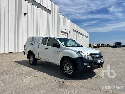 ISUZU 4x4 Crew Cab Pick-up - Camião de caixa aberta/ Plataforma: foto 4 ISUZU 4x4 Crew Cab Pick-up - Camião de caixa aberta/ Plataforma: foto 4