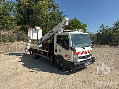 NISSAN CABSTAR 35.12 2013 CTE 201PRO H 19 m on 4x2 C ... - Caminhão com plataforma aérea: foto 4 NISSAN CABSTAR 35.12 2013 CTE 201PRO H 19 m on 4x2 C ... - Caminhão com plataforma aérea: foto 4