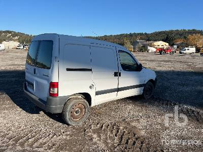 PEUGEOT PARTNER Vehicule Utilitaire (Inoperable) - Furgão: foto 3 PEUGEOT PARTNER Vehicule Utilitaire (Inoperable) - Furgão: foto 3