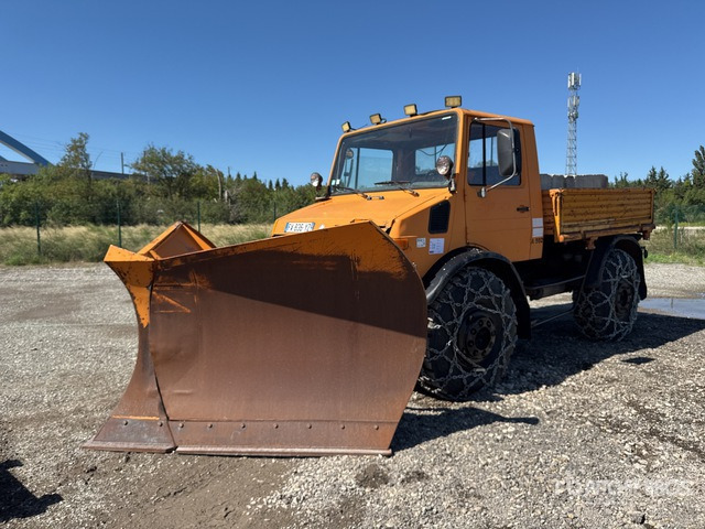 1982 Unimog 425C 4x4 Camion De Service 4x4 Service Truck - Veículo municipal/ Especial, Camião: foto 1 1982 Unimog 425C 4x4 Camion De Service 4x4 Service Truck - Veículo municipal/ Especial, Camião: foto 1