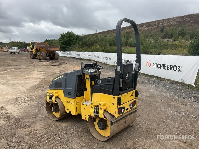 2013 Bomag BW100ADM-5 Double Drum Roller - Compactador de asfalto: foto 3 2013 Bomag BW100ADM-5 Double Drum Roller - Compactador de asfalto: foto 3