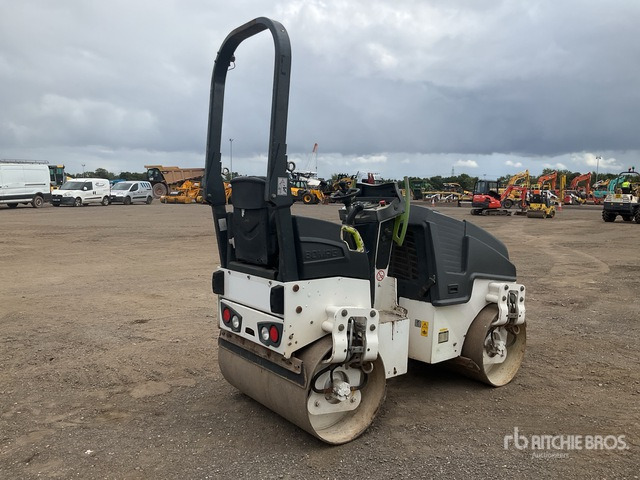 2013 Bomag BW100ADM-5 Double Drum Roller - Compactador de asfalto: foto 4 2013 Bomag BW100ADM-5 Double Drum Roller - Compactador de asfalto: foto 4