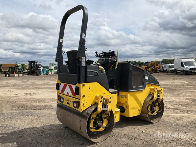 2014 Bomag BW120AD-5 Double Drum Roller - Compactador de asfalto: foto 3 2014 Bomag BW120AD-5 Double Drum Roller - Compactador de asfalto: foto 3