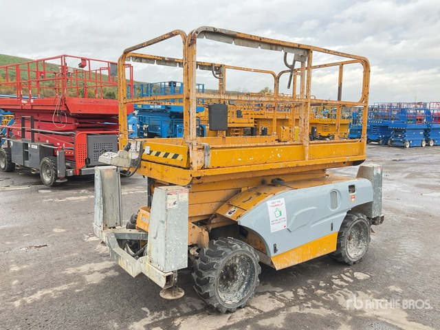 2014 Haulotte Compact 10DX 4x4 Diesel Scissor Lift - Plataforma de Tijera/ Plataforma de tesoura: foto 1 2014 Haulotte Compact 10DX 4x4 Diesel Scissor Lift - Plataforma de Tijera/ Plataforma de tesoura: foto 1