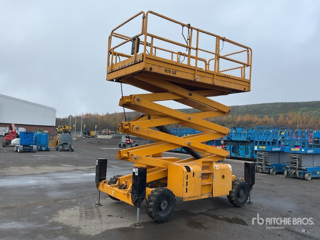 2014 Haulotte H15SDX 4x4 Diesel Scissor Lift - Plataforma de Tijera/ Plataforma de tesoura: foto 2 2014 Haulotte H15SDX 4x4 Diesel Scissor Lift - Plataforma de Tijera/ Plataforma de tesoura: foto 2