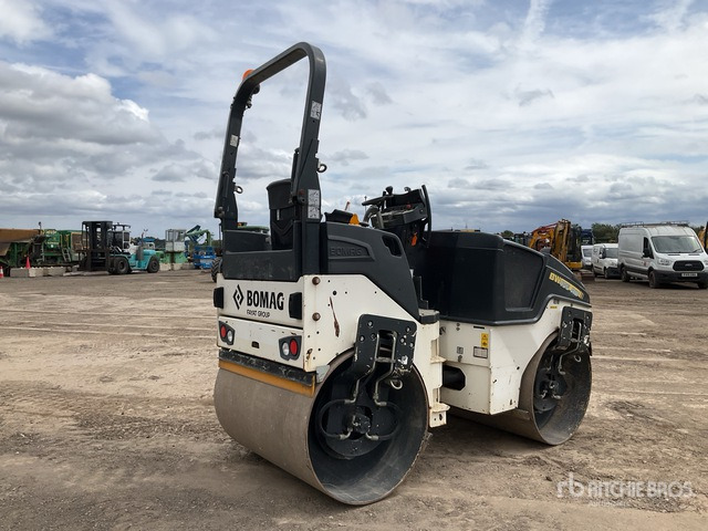 2015 Bomag BW135AD-5 Double Drum Roller - Compactador de asfalto: foto 3 2015 Bomag BW135AD-5 Double Drum Roller - Compactador de asfalto: foto 3