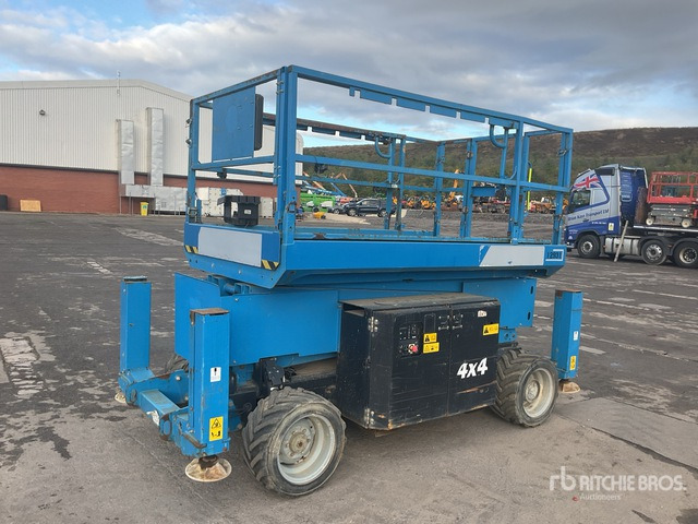 2015 Genie GS-3369RT 4x4 Diesel Scissor Lift - Plataforma de Tijera/ Plataforma de tesoura: foto 4 2015 Genie GS-3369RT 4x4 Diesel Scissor Lift - Plataforma de Tijera/ Plataforma de tesoura: foto 4