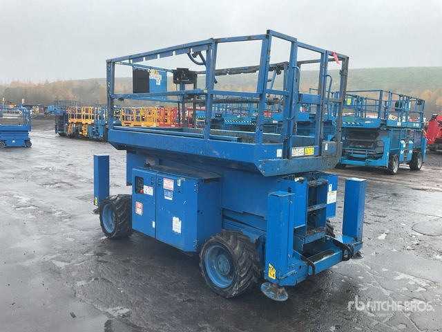 2015 Genie GS3369RT 4x4 Diesel Scissor Lift - Plataforma de Tijera/ Plataforma de tesoura: foto 3 2015 Genie GS3369RT 4x4 Diesel Scissor Lift - Plataforma de Tijera/ Plataforma de tesoura: foto 3