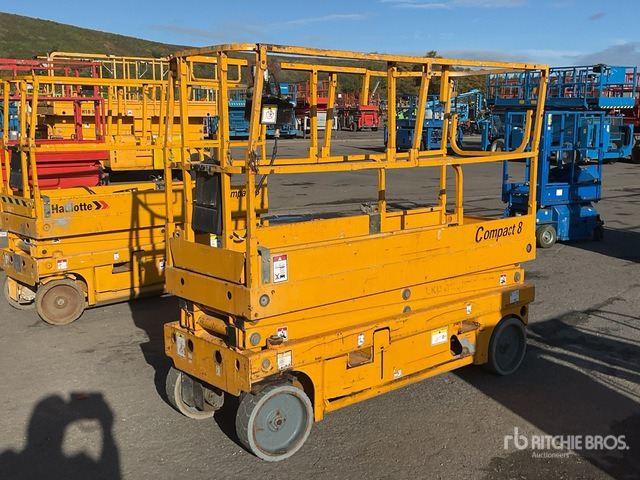 2015 Haulotte COMPACT8 Electric Scissor Lift - Plataforma de Tijera/ Plataforma de tesoura: foto 4 2015 Haulotte COMPACT8 Electric Scissor Lift - Plataforma de Tijera/ Plataforma de tesoura: foto 4
