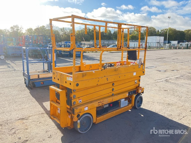 2015 Haulotte Compact 10N Electric Scissor Lift - Plataforma de Tijera/ Plataforma de tesoura: foto 3 2015 Haulotte Compact 10N Electric Scissor Lift - Plataforma de Tijera/ Plataforma de tesoura: foto 3