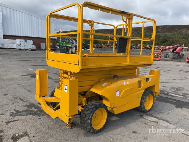 2015 Haulotte Compact12DX 4x4 Diesel Scissor Lift - Plataforma de Tijera/ Plataforma de tesoura: foto 4 2015 Haulotte Compact12DX 4x4 Diesel Scissor Lift - Plataforma de Tijera/ Plataforma de tesoura: foto 4