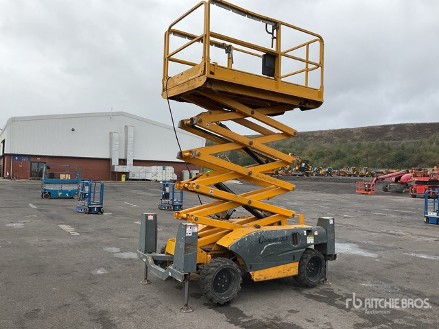 2015 Haulotte Compact12DX 4x4 Diesel Scissor Lift - Plataforma de Tijera/ Plataforma de tesoura: foto 1 2015 Haulotte Compact12DX 4x4 Diesel Scissor Lift - Plataforma de Tijera/ Plataforma de tesoura: foto 1